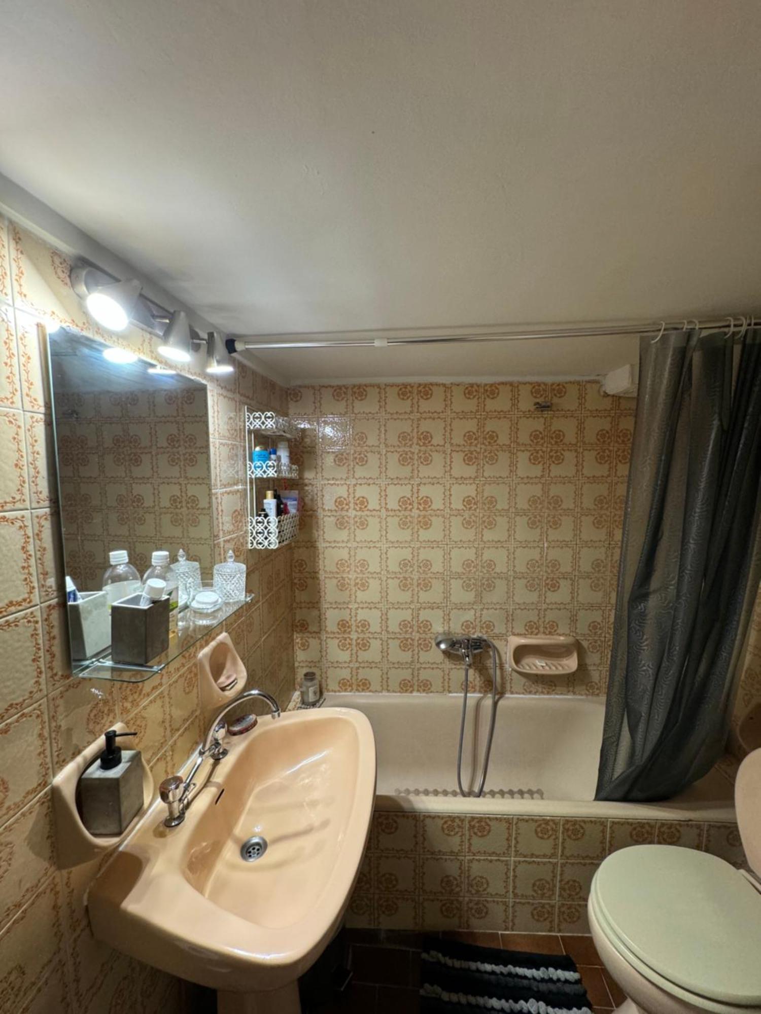 Apollo Apartment Athens/Airport Spáta Екстериор снимка